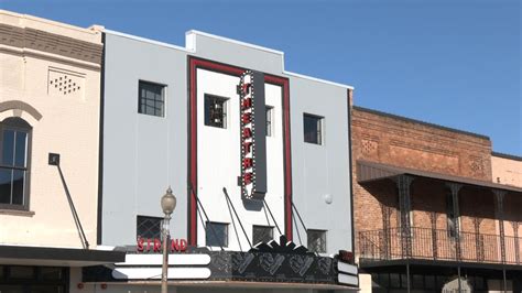 strand theater atmore  Pride of Atmore officials announced today the grand opening of the Strand Theatre and Encore